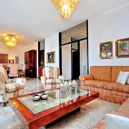 Altido Classy'n'classic Apartment *